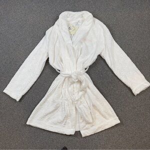 Calvin Klein Embossed White Plush Robe